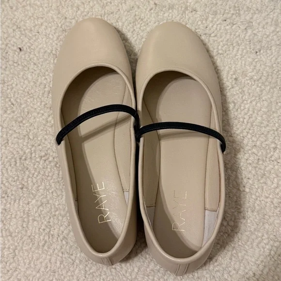 Revolve RAYE Joli Flat in Ivory / Black size 6 - Picture 6 of 7